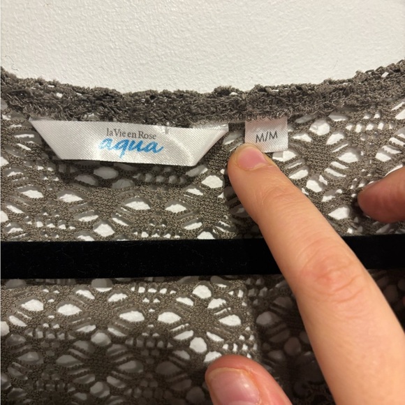 La Vie En Rose Gray/Olive Lace Top - Picture 2 of 9